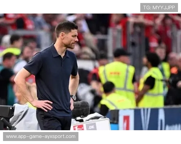 巴萨马科斯阿隆索定位球魔术：打造球队攻防新篇章