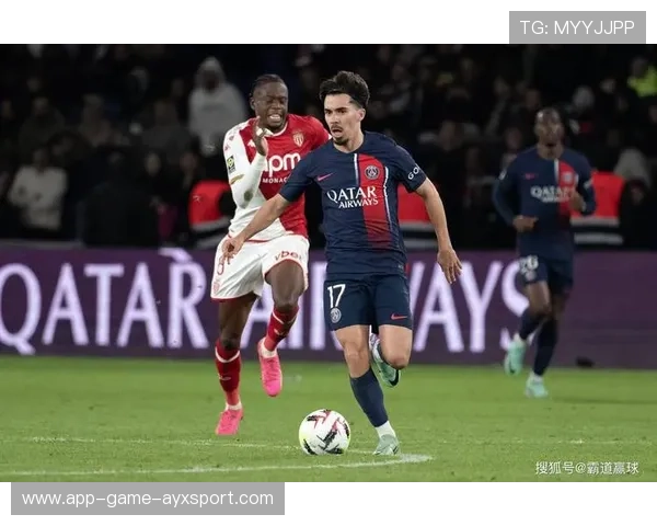 法甲巴黎中场组织出色,进攻威胁犀利——控场美学与锋芒并举